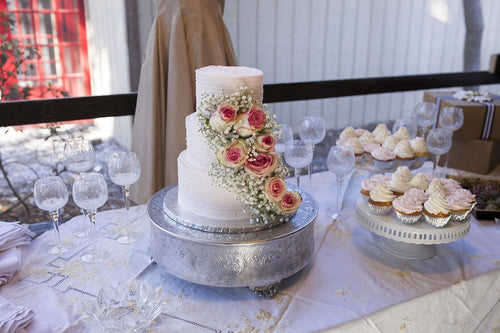 wedding cake stand