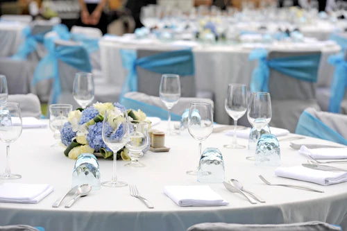 tablecloths at dinner banquet with chair covers and chair sashes